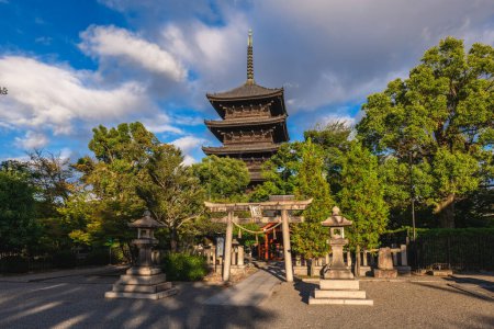 Foto de Tesoro nacional pagoda de cinco pisos del templo de Toji situado en Kyoto, Japón - Imagen libre de derechos