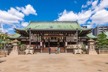 Foto de 7 de octubre de 2023: Osaka Tenmangu shrine, un santuario sintoísta fundado en el año 949 y ubicado en Osaka, Kansai. Es famoso por el Tenjin Matsuri, clasificado como uno de los tres festivales más importantes de Japón. - Imagen libre de derechos