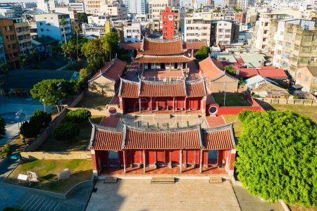 Téléchargez les photos : Vue aérienne du temple Confucius situé à Changhua, Taiwan - en image libre de droit