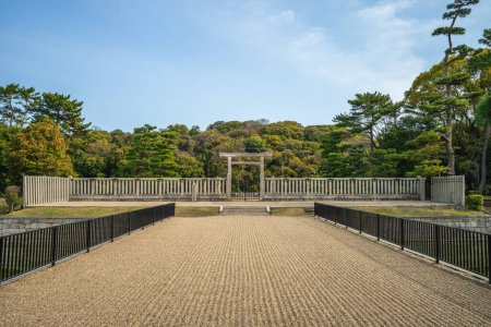 Téléchargez les photos : Daisenryo Kofun, l'une des tombes Mozu à Sakai, préfecture d'Osaka, Japon. - en image libre de droit