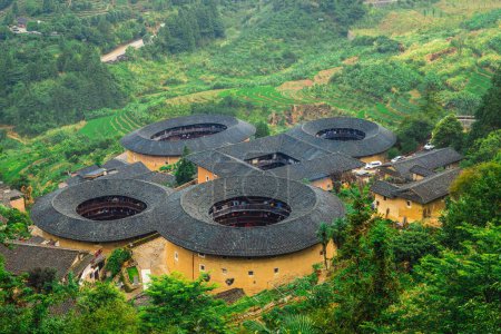 Tianluokeng Tulou Cluster im Dorf Tianluokeng, Fujian, China