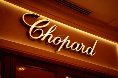 Photo for KUALA LUMPUR, MALAYSIA - DECEMBER 04, 2022: Chopard brand retail shop logo signboard on the storefront in the shopping mall. - Royalty Free Image