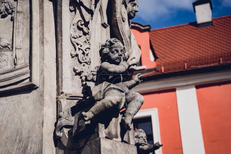 Téléchargez les photos : Détail architectural de la vieille cathédrale gothique en Europe. - en image libre de droit