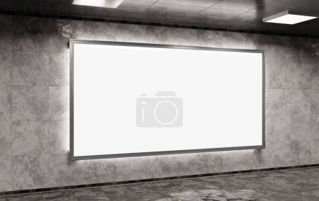 Foto de Cartelera panorámica grande en metro subterráneo Mockup. Acumulación de publicidad colgando en la pared interior de la estación de tren 3D renderizado - Imagen libre de derechos
