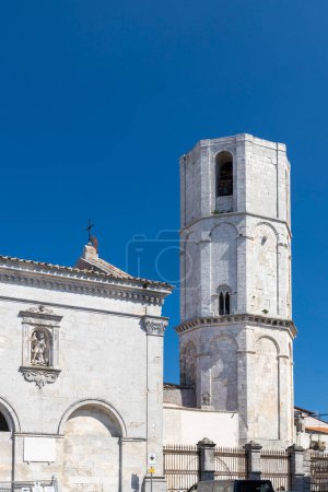 Heiligtum von San Michele Arcangelo, UNESCO-Stätte, Monte Santangelo, Apulien, Italien