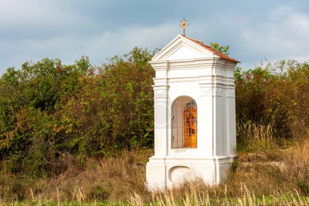 Téléchargez les photos : Chapelle du calvaire près de Hnanice, Région de Znojmo, République tchèque - en image libre de droit