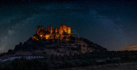 Foto de Castillo de Almodovar del Rio en Andalucía, España - Imagen libre de derechos
