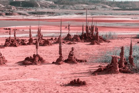 Téléchargez les photos : Élimination de la charge écologique dans les plus anciennes mines de cuivre du monde, Minas de Riotinto, Espagne - en image libre de droit