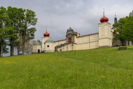 Foto de Monasterio de la Madre de Dios Hedec, Bohemia Oriental, República Checa - Imagen libre de derechos