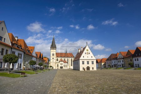 Foto de Medieval historical square Bardejov, UNESCO site, Slovakia - Imagen libre de derechos