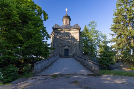Foto de Iglesia Hvezda en Broumovske steny, Bohemia Oriental, República Checa - Imagen libre de derechos
