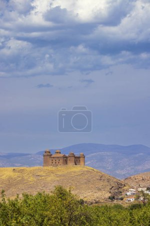 Téléchargez les photos : Château de La Calahorra, Andalousie, Espagne - en image libre de droit