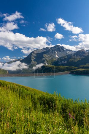 Téléchargez les photos : Paysage près de Lac du Mont Cenis, Savoie, France - en image libre de droit
