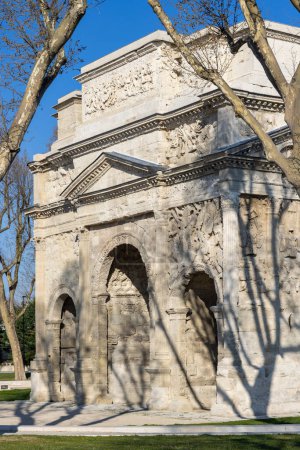 Téléchargez les photos : Roman triumphal arch, Orange, UNESCO world heritage, Provence, France - en image libre de droit