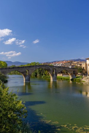 Téléchargez les photos : Pont roman Puente la Reina, Gares, Navarre, Espagne - en image libre de droit