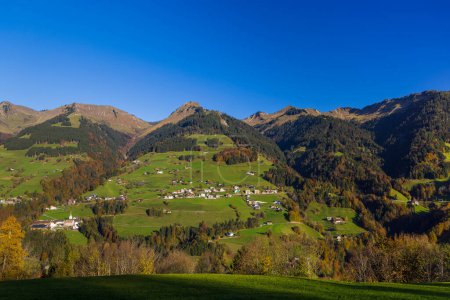 Téléchargez les photos : Paysage typique près de Sankt Gerold and Bludenz, Bregenzer Wald, Bregenz district, Vorarlberg, Autriche - en image libre de droit