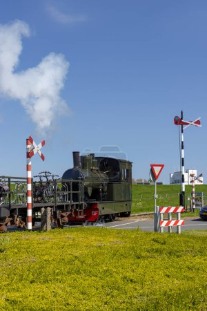 Téléchargez les photos : Locomotive à vapeur, Medemblik, Noord Holland, Pays-Bas - en image libre de droit