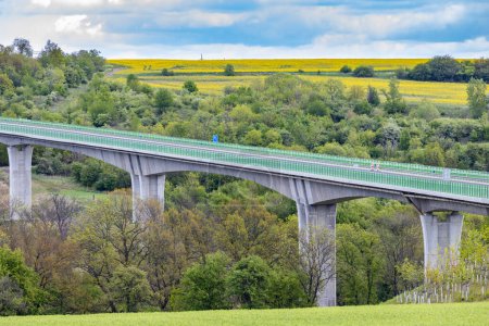 Foto de Puente de carretera en Bohemia del Norte, República Checa - Imagen libre de derechos