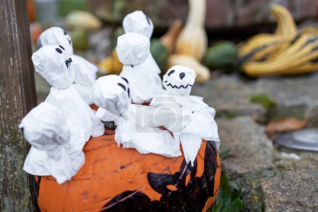 Téléchargez les photos : Stilll vie de décoration Halloween - en image libre de droit