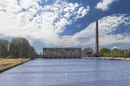 Foto de Ir. D. F. Woudagemaal es la estación de bombeo de vapor más grande jamás construida en el mundo, sitio UNESCO, Lemmer, Frisia, Países Bajos - Imagen libre de derechos