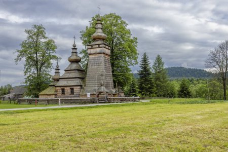 Téléchargez les photos : Eglise Saint Paraskevi, site UNESCO, Kwiaton, Voïvodie de Petite-Pologne, Pologne - en image libre de droit
