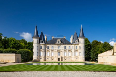 Téléchargez les photos : Château Pichon Longueville Baron, Médoc, France - en image libre de droit