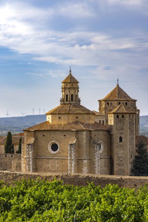 Téléchargez les photos : Abbaye royale de Santa Maria de Poblet, monastère cistercien, Catalogne, Espagne - en image libre de droit