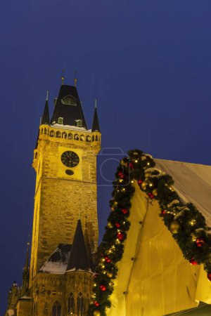 Téléchargez les photos : Place de la Vieille Ville à Noël, Prague, République tchèque - en image libre de droit