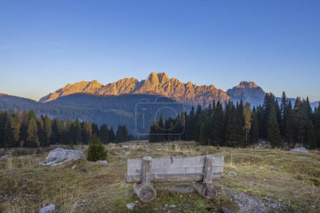 Téléchargez les photos : Paysage près de Sella di Razzo et Sella di Rioda pass, Alpes Carniques, Frioul-Vénétie Julienne, Italie - en image libre de droit