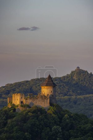 Foto de Castillo de Somoska en la frontera húngara Eslovaquia - Imagen libre de derechos