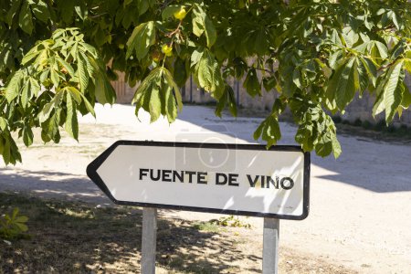 Téléchargez les photos : Vignoble Irache, Route de Saint Jacques de Compostelle, Navarre, Espagne - en image libre de droit