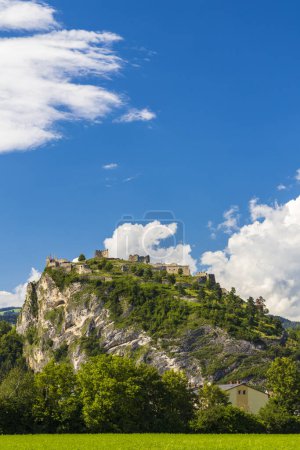 Téléchargez les photos : Ruines Griffen en Carinthie, Autriche - en image libre de droit