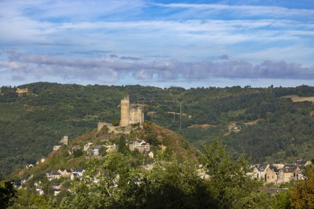Téléchargez les photos : Château de Najac, Aveyron, Sud de la France - en image libre de droit