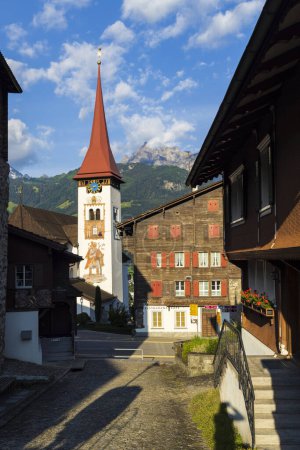 Foto de Iglesia parroquial católica de San Pedro y Pablo, Ladrón cerca de Altdorf, Suiza - Imagen libre de derechos