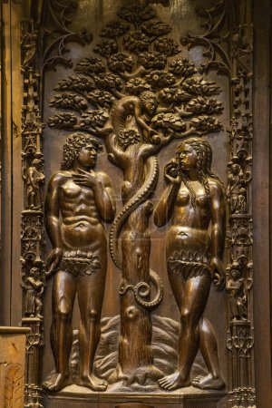 Téléchargez les photos : Intérieur de la cathédrale Sainte-Marie à Auch, département du Gers, Occitanie, France - en image libre de droit