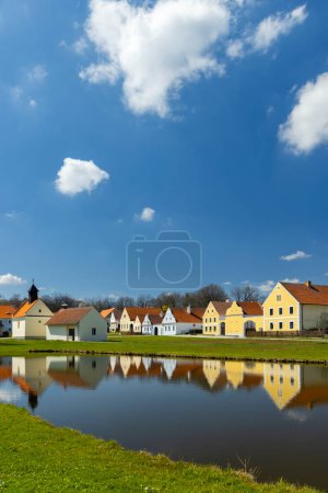 Téléchargez les photos : Belle vue sur la réserve de monuments du village de Zabori, Bohême du Sud - en image libre de droit