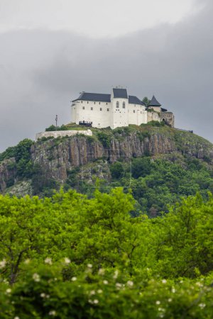 Téléchargez les photos : Château de Fuzer (Fuzeri var), Borsod-Abauj-Zemplen - en image libre de droit
