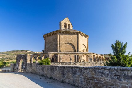 Téléchargez les photos : Eglise Sainte Marie d'Eunate (Iglesia de Santa Maria de Eunate), Muruzabal, Navarre, Espagne - en image libre de droit