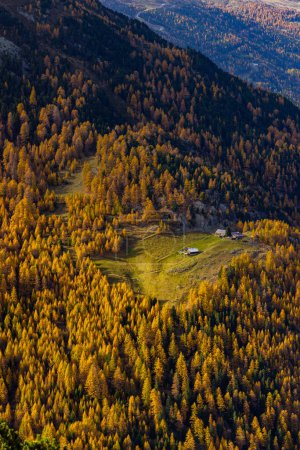 Paisaje cerca de Timmelsjoch - carretera alpina alta, valle de Oetztal, Austria