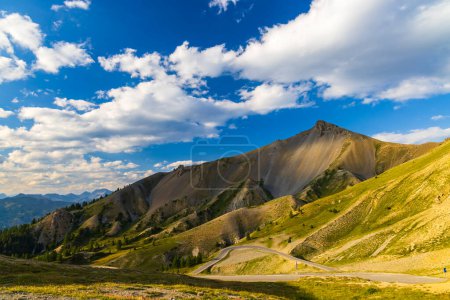 Téléchargez les photos : Belle vue sur le Col d'Izoard, Casse Deserte, Hautes-Alpes - en image libre de droit