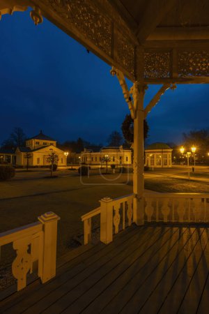 Foto de Frantiskovy lazne spa town during evening, UNESCO Patrimonio de la Humanidad, Bohemia Occidental, República Checa - Imagen libre de derechos