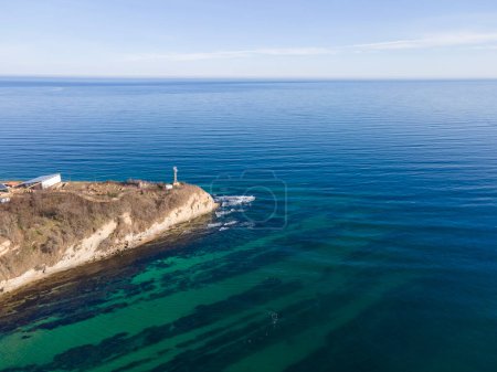 Foto de Aerial view of Black sea Coastline near Saint Athanasius cape, Varna Region, Bulgaria - Imagen libre de derechos