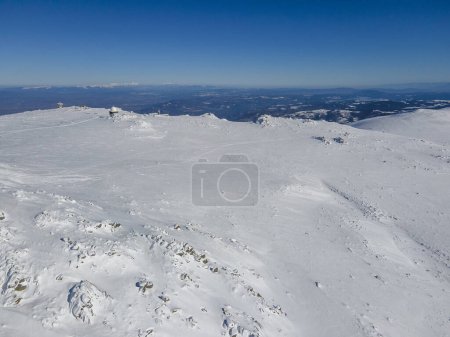 Luftaufnahme des Vitosha-Gebirges in der Nähe des Tscherni-Vrah-Gipfels, Stadtgebiet Sofia, Bulgarien