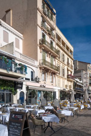 Téléchargez les photos : CANNES, FRANCE - 29 JANVIER 2024 : Panorama de la ville de Cannes, Provence Alpes-Côte d'Azur, France - en image libre de droit