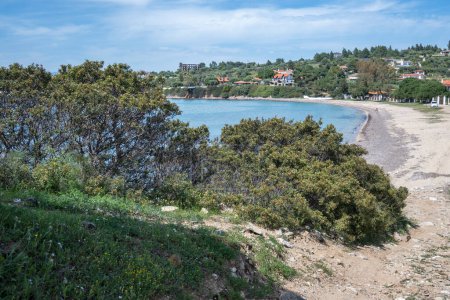Toller Blick auf die Küste von Sithonia in der Nähe von Kastri Beach, Chalkidiki, Zentralmakedonien, Griechenland