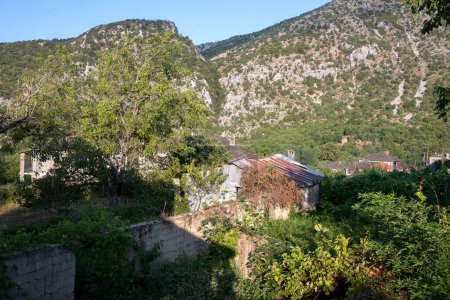 Toller Blick auf das Dorf Tsepelovo, Epirus, Griechenland