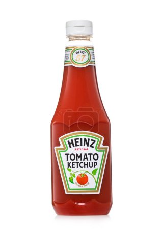 Foto de LONDRES, Reino Unido - 11 de abril de 2023: Botella de ketchup de tomate original Heinz sobre blanco. Crecido no hecho. - Imagen libre de derechos
