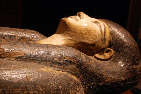 Téléchargez les photos : Détail d'un sarcophage - en image libre de droit