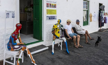 Téléchargez les photos : Marché dominical et vieille ville de Teguise, ancienne capitale, Lanzarote, Îles Canaries, Espagne - en image libre de droit
