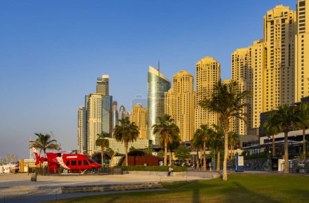 Foto de Dubai, rascacielos y playa, Jumeirah Beach Residences, Emiratos Árabes Unidos, Oriente Medio, Asia - Imagen libre de derechos